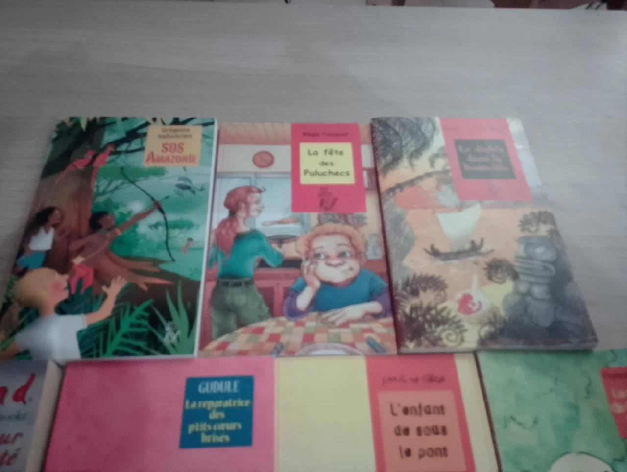 Lot de 10 livres de poches divers (2.99 les 10)(37) – photo 2